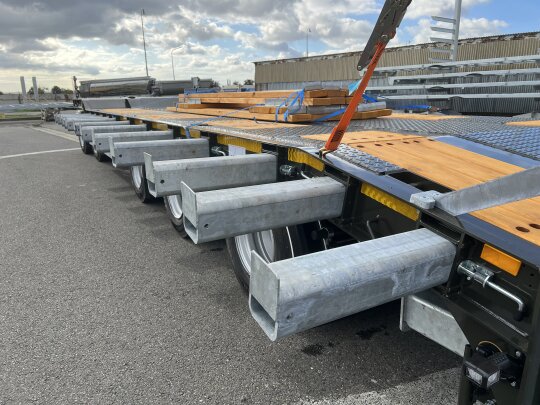 Przyczepy niskopodwoziowe z&nbsp;obrotnicą